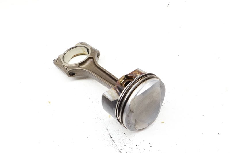 Piston / Connecting Rod 06L107065AS — Used (SKU 661081)