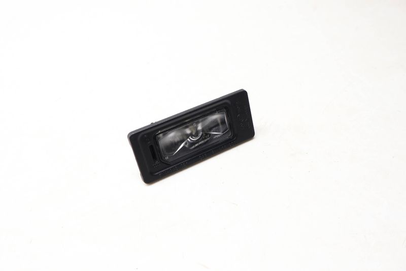 License Plate Light 5NA943021 — Used (SKU 725893)