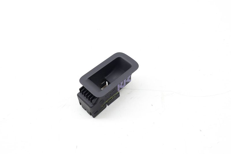 Window Switch Trim 5GM868345 — Used (SKU 725802)