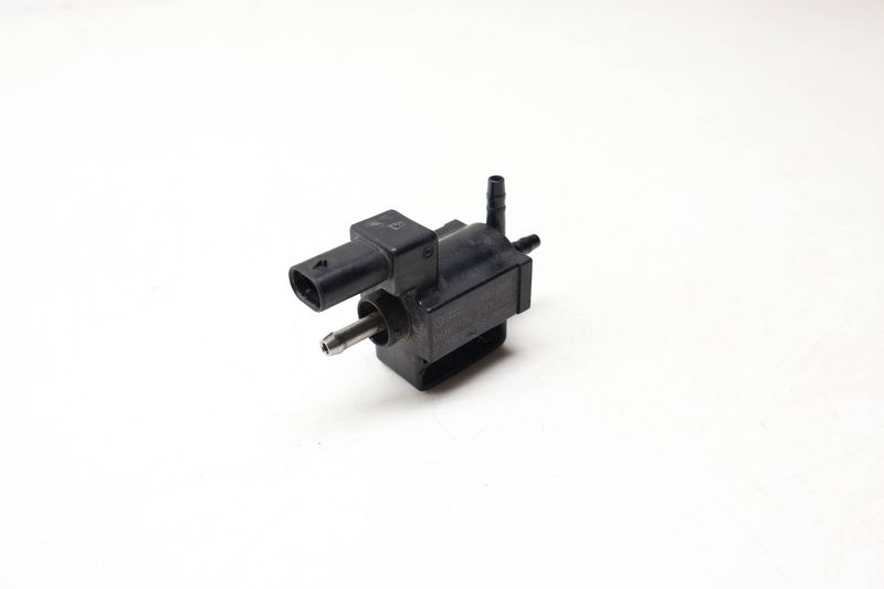 Solenoid Valve 06H906283J — Used (SKU 725888)