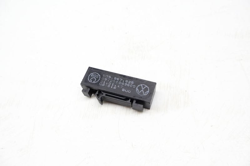 Trunk Boot Lining Latch 5G9867825 — Used (SKU 725812)
