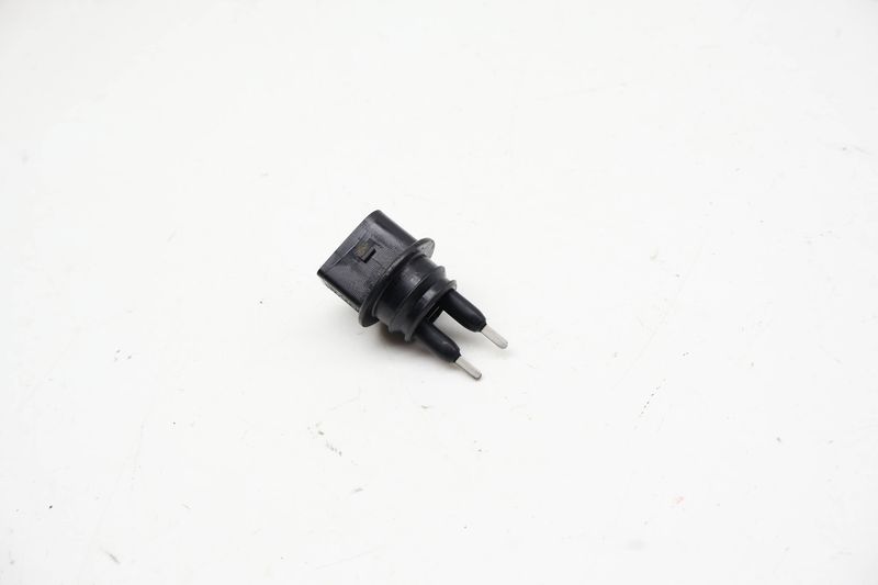 Windshield Washer Fluid Level Sensor 7M0919376 — Used (SKU 726278)