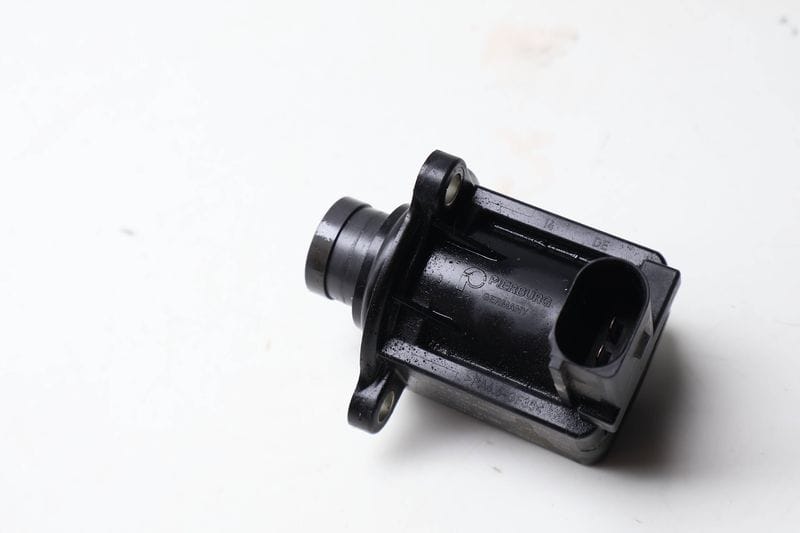 Turbo Diverter / Cut Off Valve 06H145710C — Used (SKU 628035)