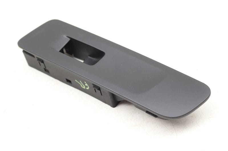 Window Switch Trim 5N1867256A — Used (SKU 494379)