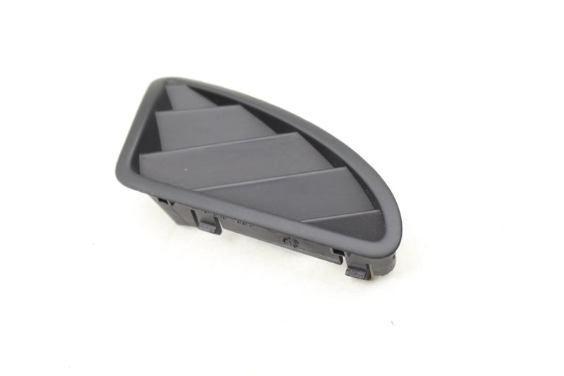 Dash Air Vent 5N0819705B — Used (SKU 494363)