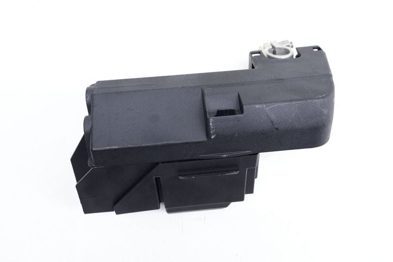 Battery Overload Protection Fuse Unit Housing 8W0915459E — Used (SKU 636238)