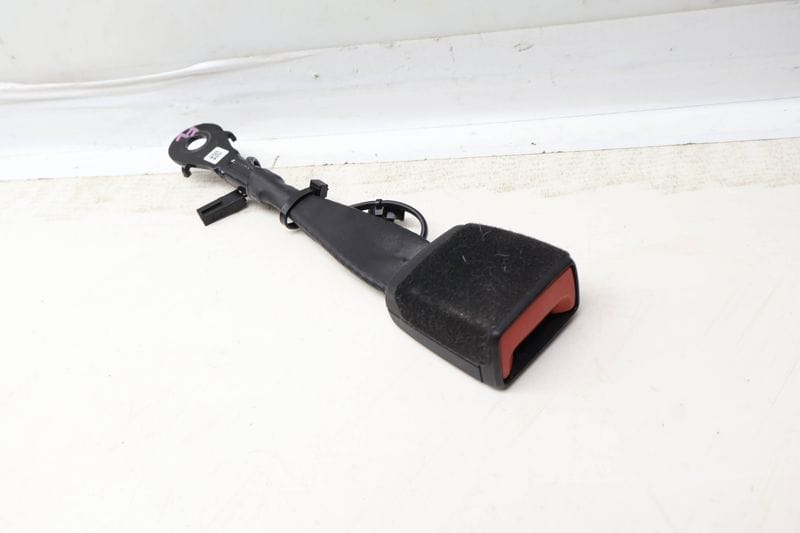 Seat Belt Buckle / Receiver 8W0857755A — Used (SKU 636120)