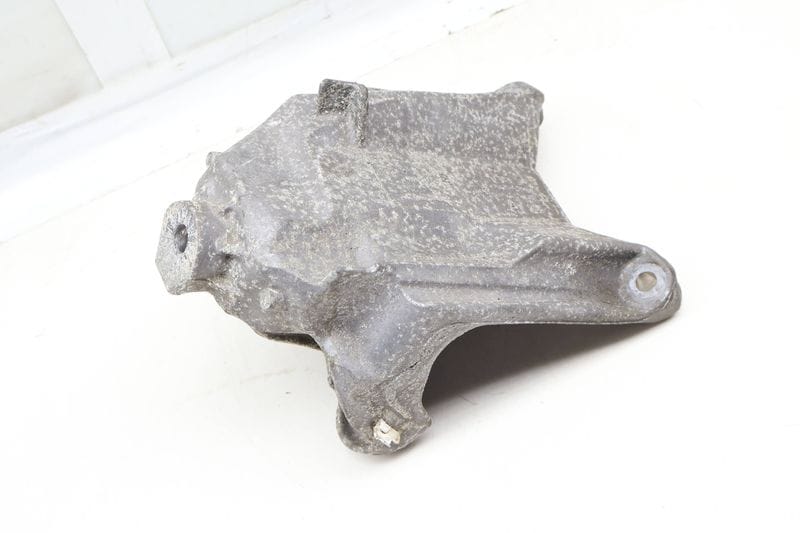Engine / Motor Mount Bracket 4M0199307BN — Used (SKU 636404)