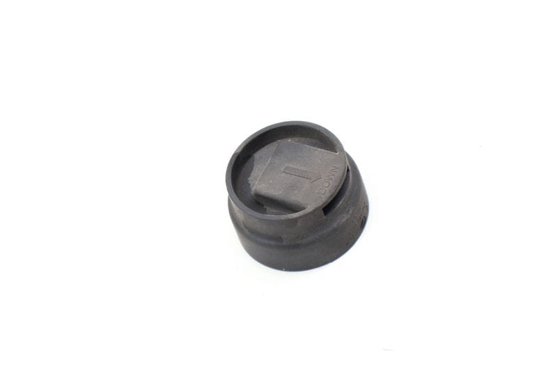 Headlight / Head Lamp Filter Element 4M0941749 — Used (SKU 636387)