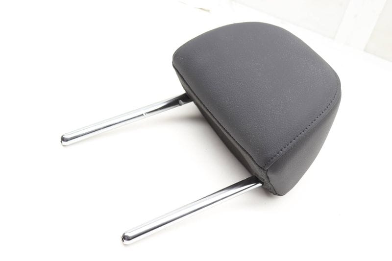 Headrest / Head Rest 8W0885901A — Used (SKU 591532)
