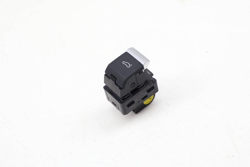 Trunk Release Switch 4M0959831A — Used (SKU 636286)