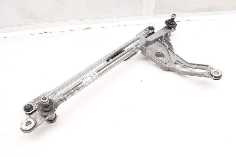 Windshield Wiper Transmission / Bracket 8W1955023A — Used (SKU 591651)