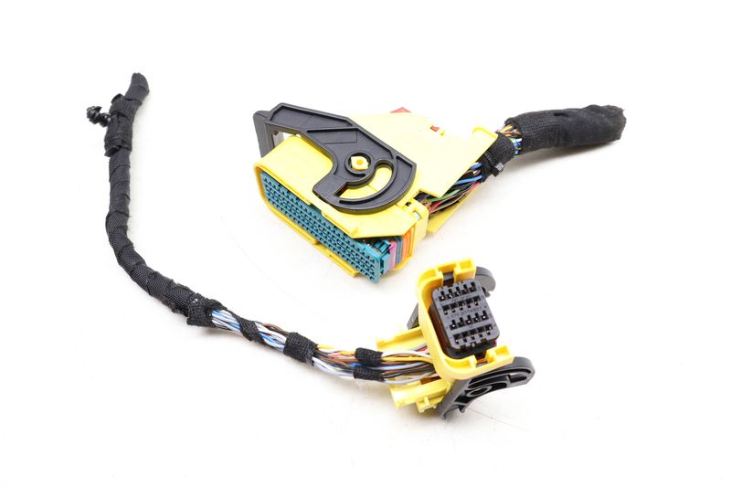 Airbag / Air Bag Control Module Wiring Connector / Pigtail — Used (SKU 648805)