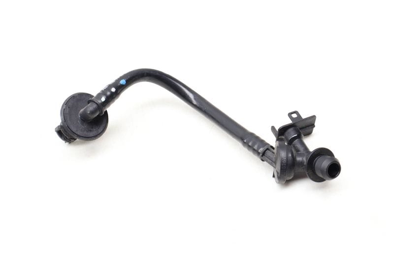 Brake Booster Vacuum Hose / Line 8W1611931Q — Used (SKU 648872)