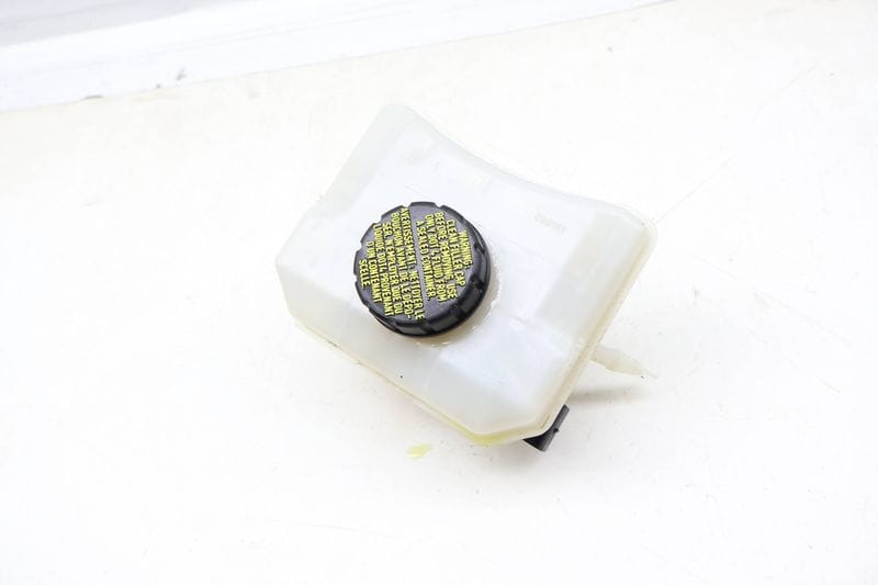 Brake Fluid Reservoir / Tank 8W0611301 — Used (SKU 679080)