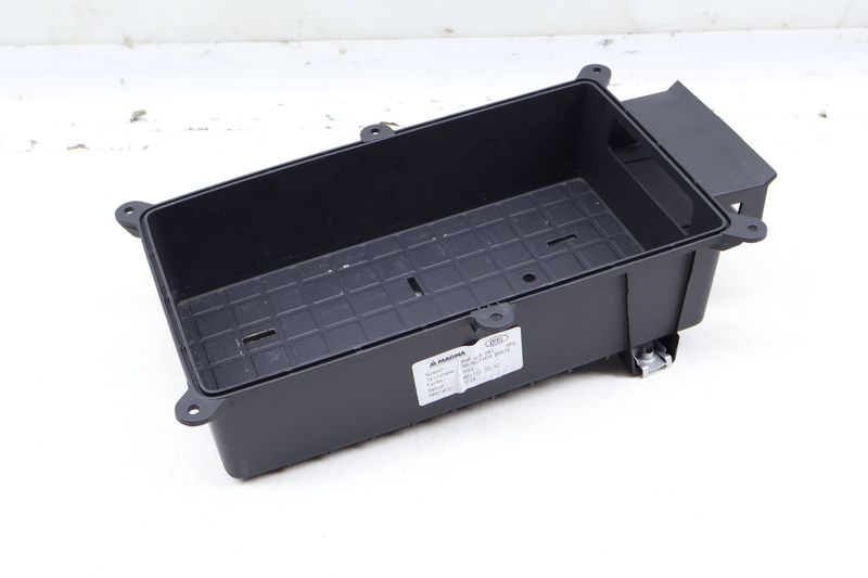 Center Console Storage Bin / Tray 8W0864981 — Used (SKU 648940)