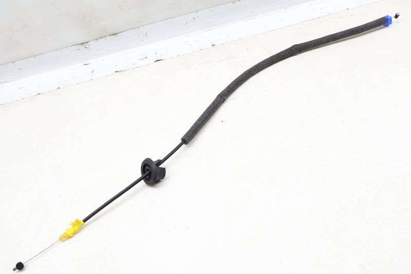 Interior Door Handle Release / Bowden Cable 8W6837085 — Used (SKU 648978)