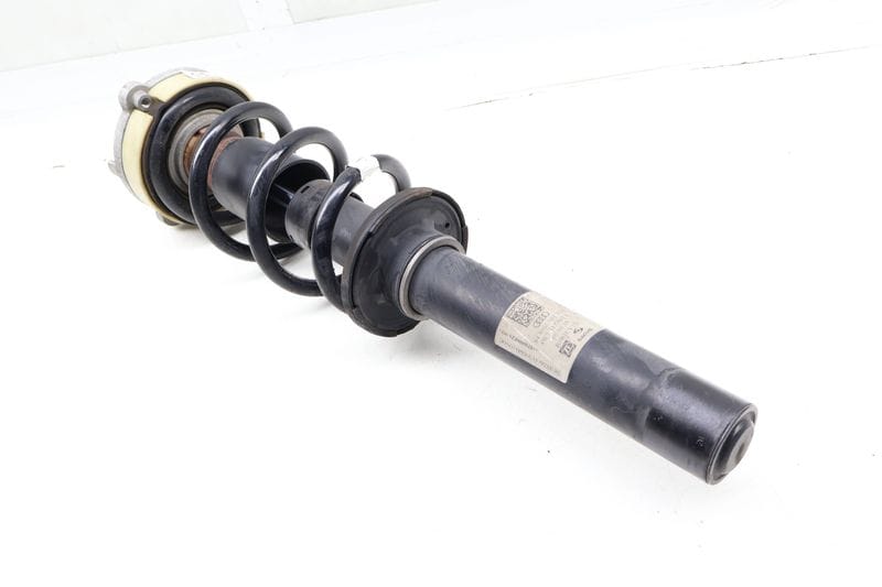 Strut / Shock Absorber Assembly 8W7413031J — Used (SKU 679109)