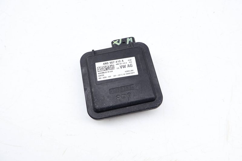 Homelink / Garage Door Opener Module 4N0907410A — Used (SKU 678747)