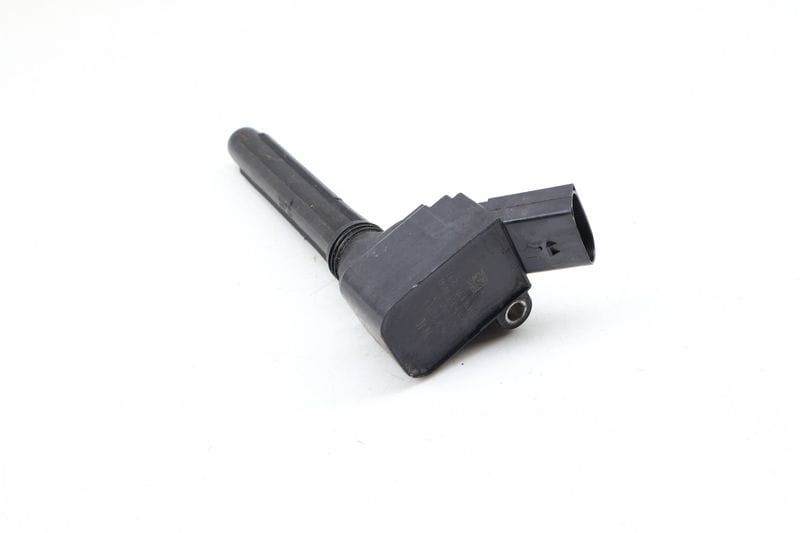Ignition Coil / Pack 06L905110F — Used (SKU 678895)