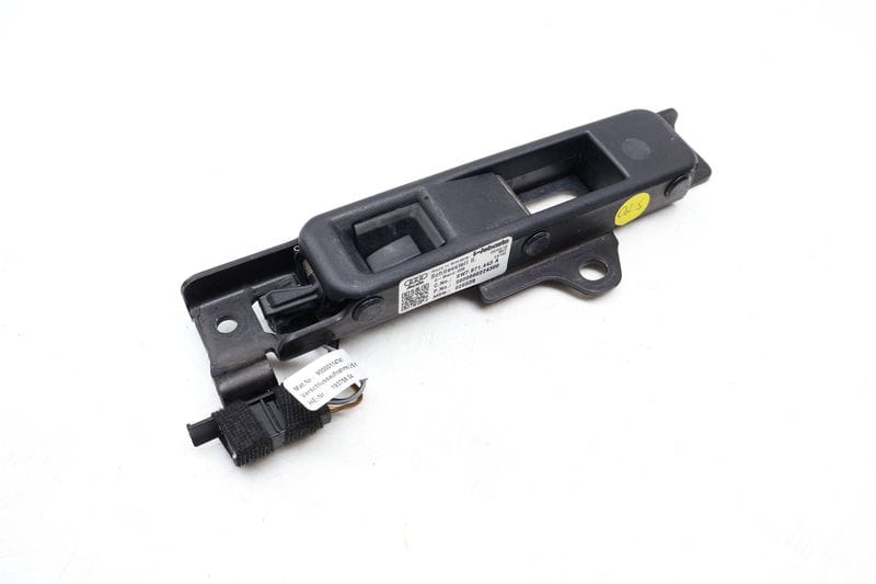 Convertible Top Roof Latch 8W7871443A — Used (SKU 678757)