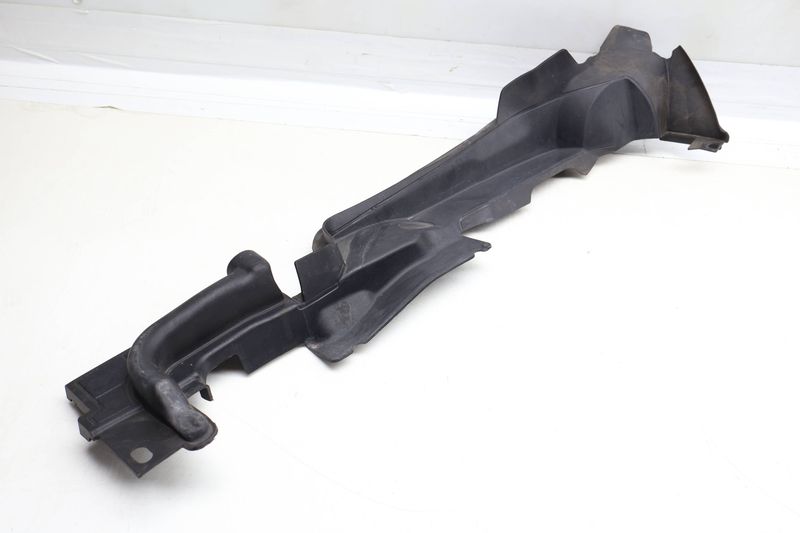 Fender Cover / Trim 8W7821169 — Used (SKU 679050)