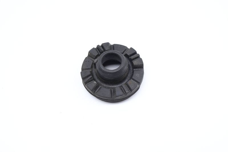 Lower Radiator Rubber Mount 4M0121275A — Used (SKU 678899)
