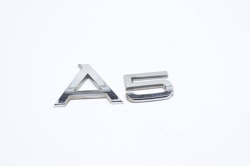 Emblem / Badge (A5) 8T0853741 — Used (SKU 648786)