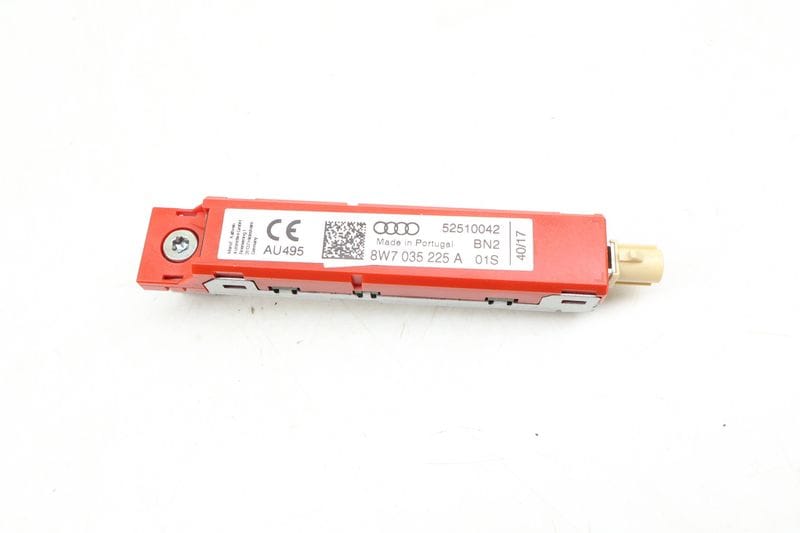 Antenna Booster 8W7035225A — Used (SKU 648715)