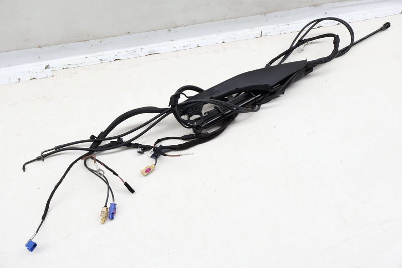 Convertible Top Hydraulic Strut / Cylinder — Used (SKU 649068)