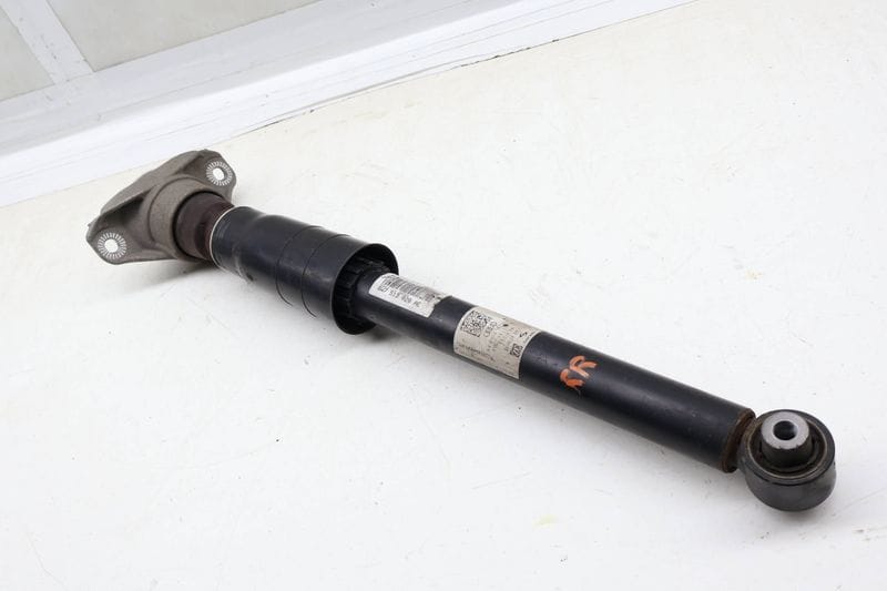 Strut / Shock Absorber 8W7513035C — Used (SKU 679111)