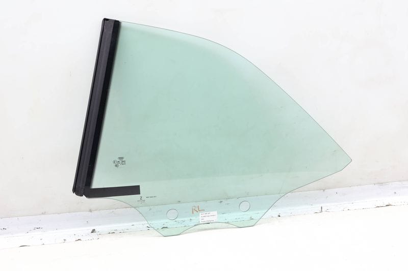 Side Quarter Window / Glass 8W7845297 — Used (SKU 649015)