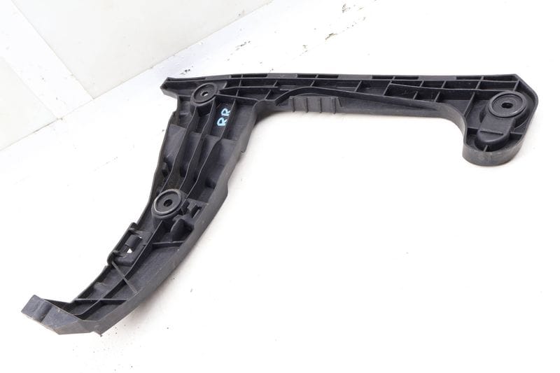 Bumper Guide / Mount Bracket 8W6807454 — Used (SKU 649094)