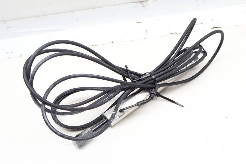 Convertible Top Hydraulic Strut / Cylinder — Used (SKU 649075)