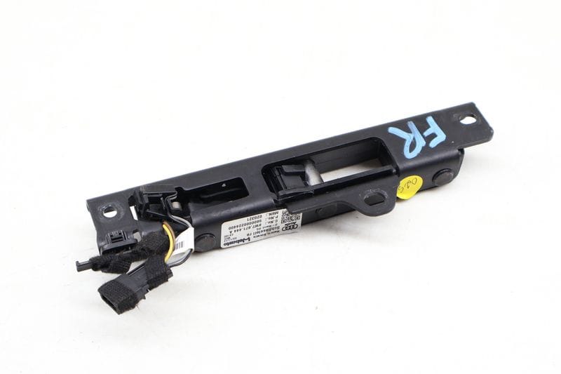 Convertible Top Roof Latch 8W7871444A — Used (SKU 649061)