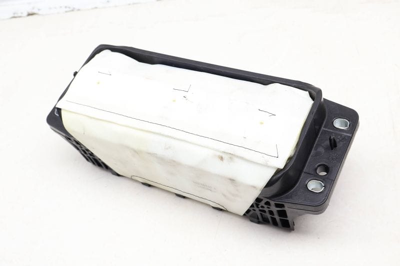 Dash Knee Panel Airbag / Air Bag 8W0880204J — Used (SKU 649041)