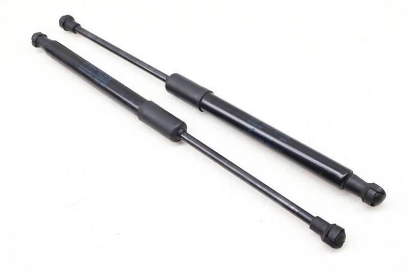 Hood Strut / Shock Set 8W0823359B — Used (SKU 648982)