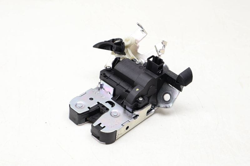 Trunk Lid Latch 8W0827503 — Used (SKU 648874)