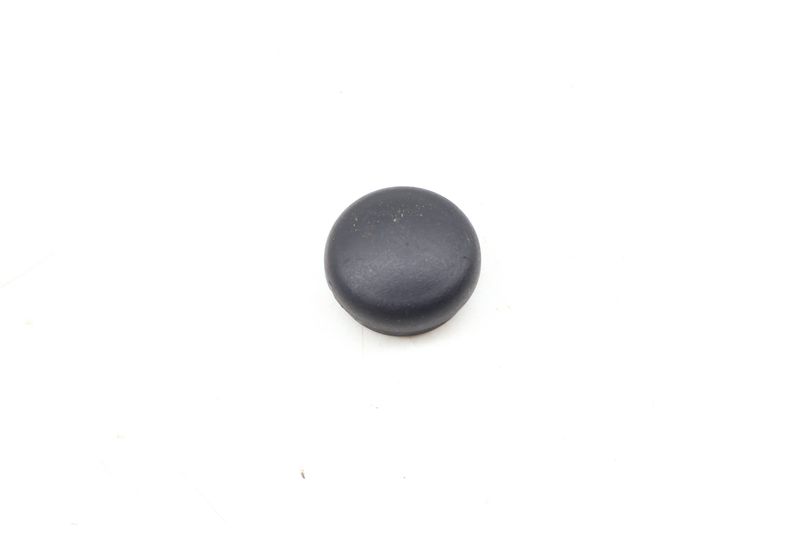 Wiper Arm Cap 8W0955205 — Used (SKU 648842)