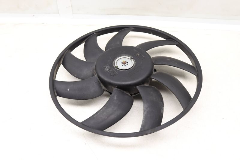 200W Electric Cooling Fan 8K0959455Q — Used (SKU 547332)