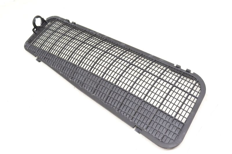 Cabin Air Intake Duct Grille 4G1819408A — Used (SKU 547330)
