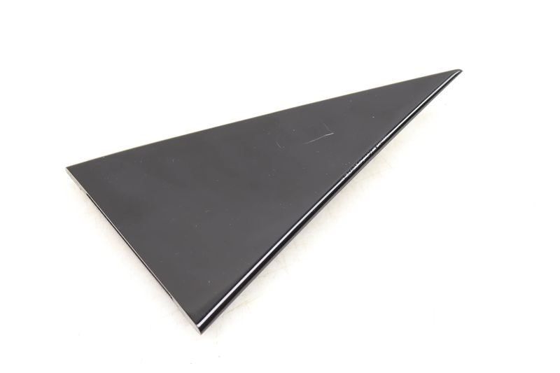 Exterior Window Corner Trim 4G5853274 — Used (SKU 547038)
