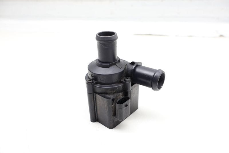 Auxiliary Coolant / Water Pump 06H121601N — Used (SKU 718069)