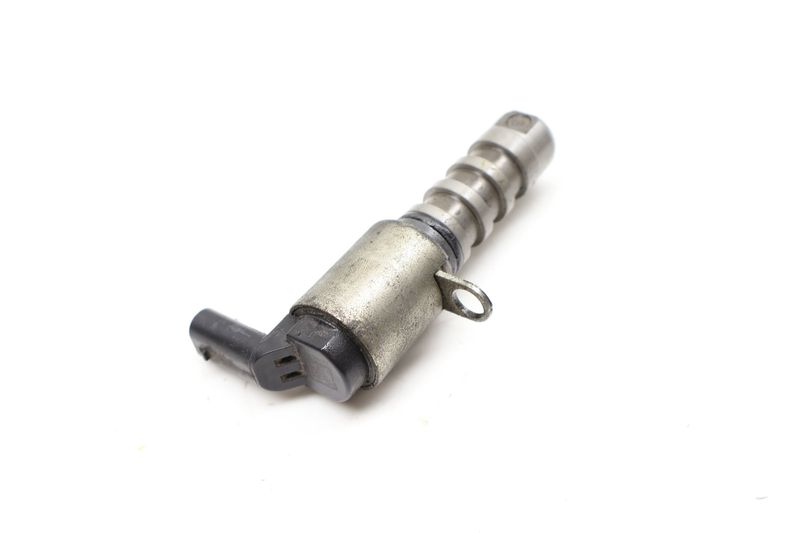 Cam / Camshaft Oil Control Valve (N205) 06E109257T — Used (SKU 718104)
