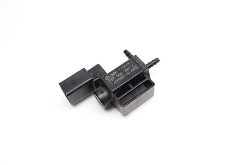 EGR Vacuum / Purge Solenoid Valve 037906283C — Used (SKU 718064)