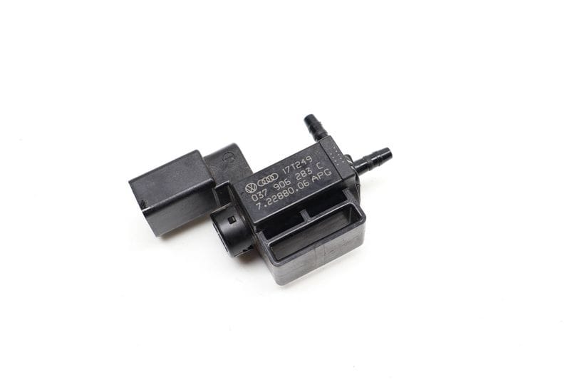 EGR Vacuum / Purge Solenoid Valve 037906283C — Used (SKU 718067)