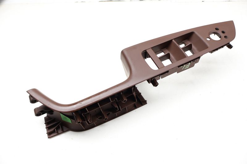 Door Panel Window Switch Trim 4G8867171A — Used (SKU 718187)