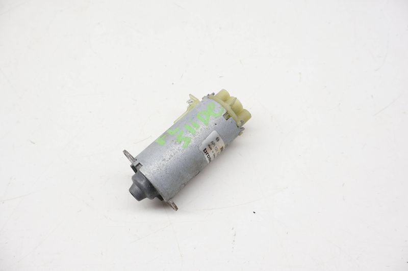 Slide Seat Motor 8K0881183A — Used (SKU 718319)