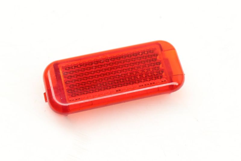 Red Door Panel Light 8P0947412 — Used (SKU 590381)