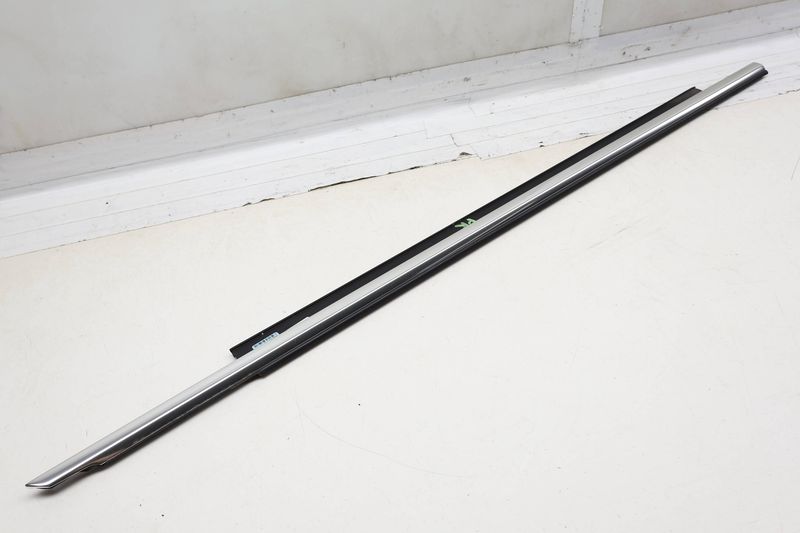 Exterior Door Window Slot Seal / Trim 4G8853284B — Used (SKU 718264)